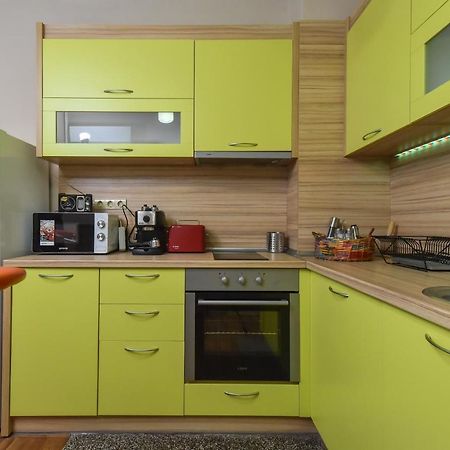 Vintage Spot - Colorful One-Bedroom Apartment By Flat Mаnager Sofia Eksteriør billede
